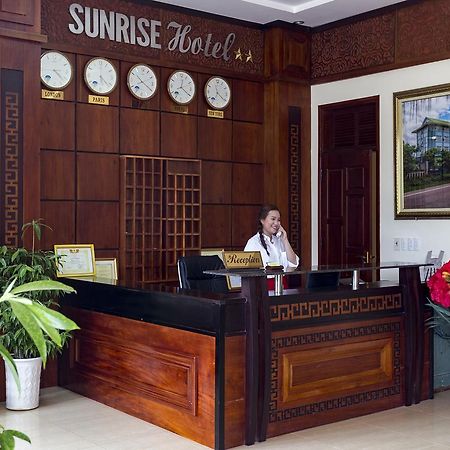 Sunrise Hotel Dong Hoi Exterior photo