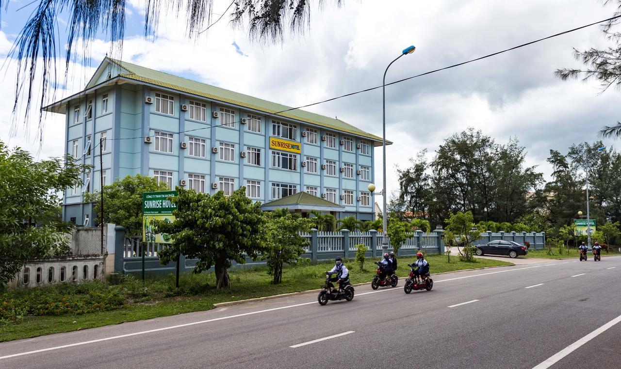 Sunrise Hotel Dong Hoi Exterior photo